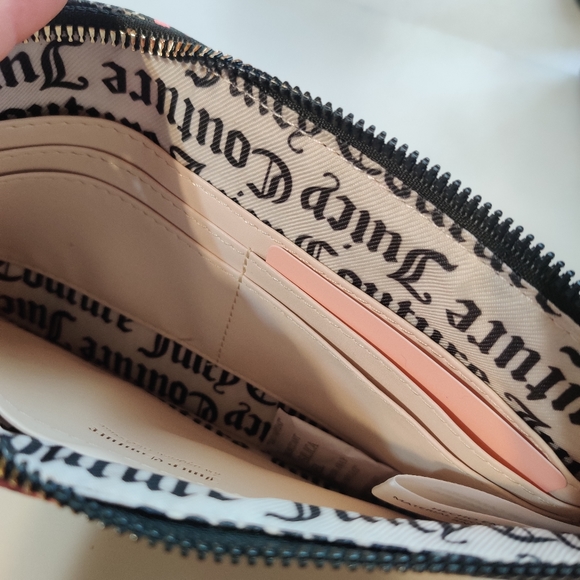 Juicy Couture Large Wristlet Logo Roses - Picture 9 of 11